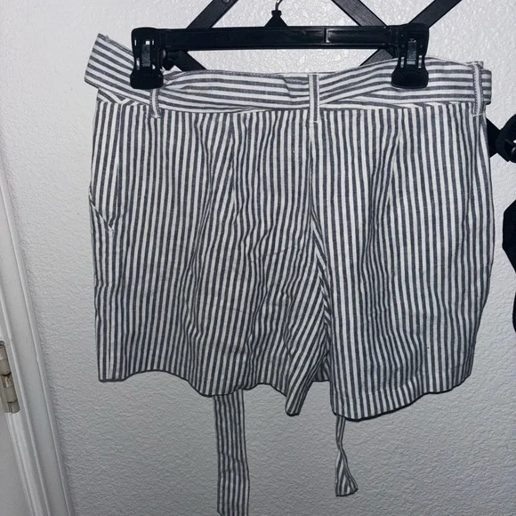 Boden Cora Striped Linen Tie Waist Shorts Blue White US 6 NWT Summer Beach Casua - Picture 5 of 5